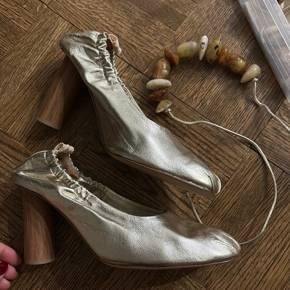 GOLD Ulla Johnson beaded ballet heels - Picture 3 of 11